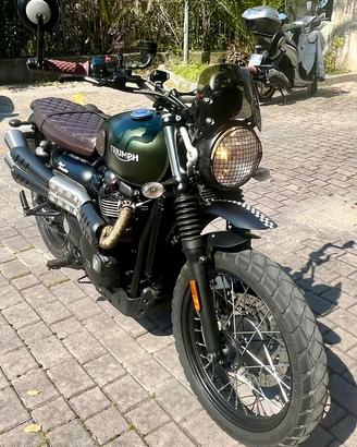 Triumph street scrambler 900