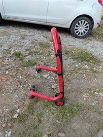Cavalletti sollevatori per moto