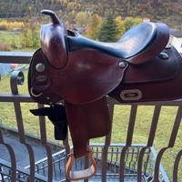 Sella Lakota misura 17