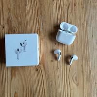 Airpods 4 con cancellazione attiva del rumore