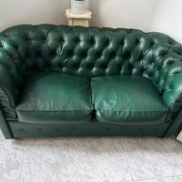 Divano modello chesterfield