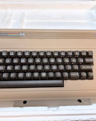 Commodore 64 “ Biscottone” Made in England e altro