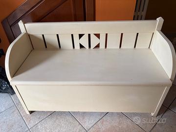 Cassapanca in legno bianco