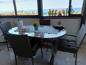 Deliziosa mansarda vista mare