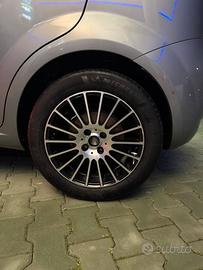 Cerchi 16 gommati Michelin