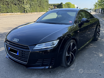 Audi TT Coupé 1.8 TFSI S line S tronic