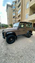 LAND ROVER Defender 90 2.4 TD4 Limited Edition