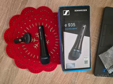 Sennheiser e935, Microfono professionale