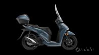 HONDA SH 125 con Smart Top Box, parabrezza e par
