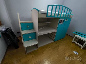 cameretta castello scaletta armadio camera scrivan