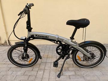 E-bike pieghevole Kawasaki
