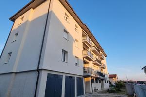 LUMINOSO APPARTAMENTO CON DUE CAMERE MATRIMONIALI