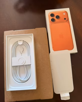 iPhone 17 Pro Cosmic Orange 256GB