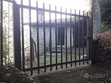 Cascina con terreno