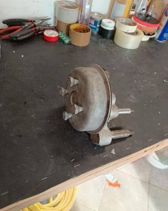 Tamburo ,mozzo, piatto ganasce vespa 50n ant.