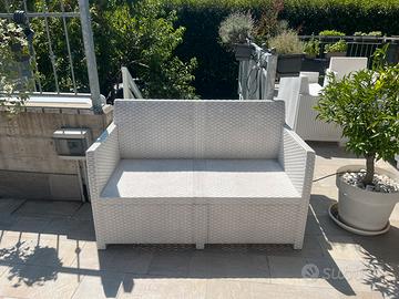 Divanetto giardino