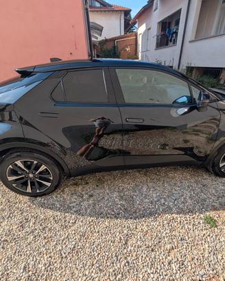 Toyota C-HR chr 1.8 hev Trend fwd e-cvt