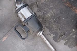 avvitatore pneumatici per camion
