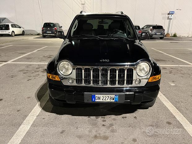 Jeep Cherokee 2.8 crd limited
