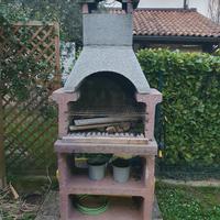 Barbecue in muratura prefabbricato