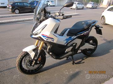 Honda X-ADV 750 scooter