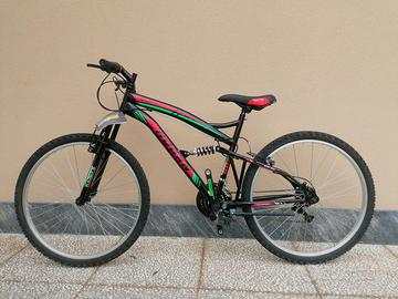 Bicicletta mountain bike nuova 26 pollici