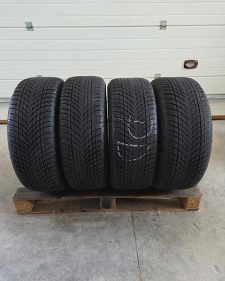 4 gomme Goodyear   235 50 19 - 255 45 19