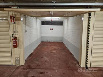 Box auto chiuso in centro a Limone Piemonte