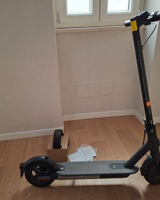 Monopattino elettrico Mi Electric Scooter 1S