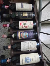Bottiglie di vino d'epoca Brunello Chianti  
