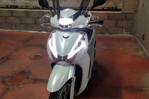 SH 300  22.000 km  originali
