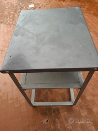 Tavolino in ferro