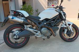 Ducati Monster 696+   2013