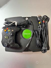 XBox con 2 joystick e 2 giochi