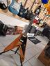 fake-gibson-flying-v-copia-non-originale