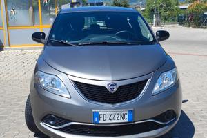 lancia Ypsilon  2016 GPL perfetta y