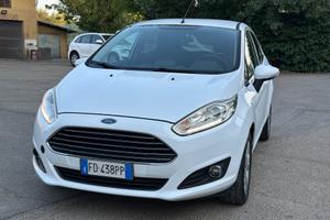 Ford Fiesta 1.4 5 porte Bz.- GPL Black & White Edi