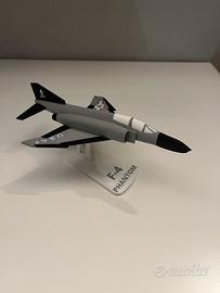 F-4 Phantom aereo Militare