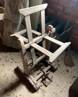 Antico attrezzo per filare e antico tritacarne