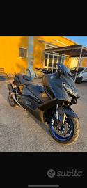 Yamaha Tmax 560 2022