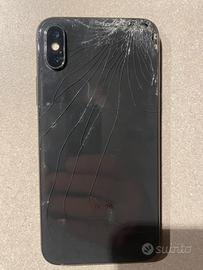 Iphone X. Non funzionante. Per pezzi di ricambio.