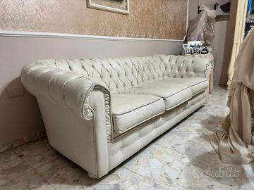 DIVANO CHESTERFIELD 3 POSTI PANNA