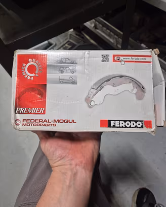 GANASCE FRENI FERODO FSB681 