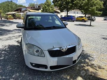 Skoda Fabia Wagon 1.4 16v Confort GPLine