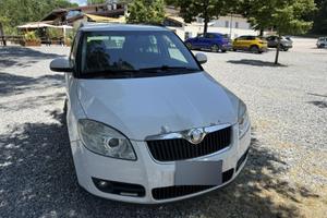 Skoda Fabia Wagon 1.4 16v Confort GPLine