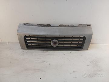 Griglia ant FIAT DUCATO '06