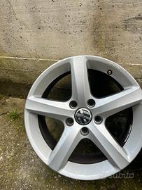 4 cerchi lega da 16” Tiguan