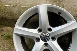 4 cerchi lega da 16” Tiguan