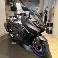 Yamaha T-Max 560