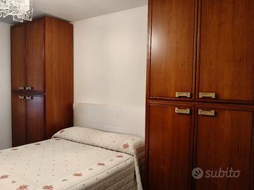 Camera da letto in noce con armadio 5 ante 